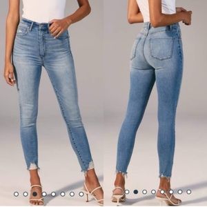 A&F Ultra High Rise Super Skinny Ankle Jean Light Wash Size 26